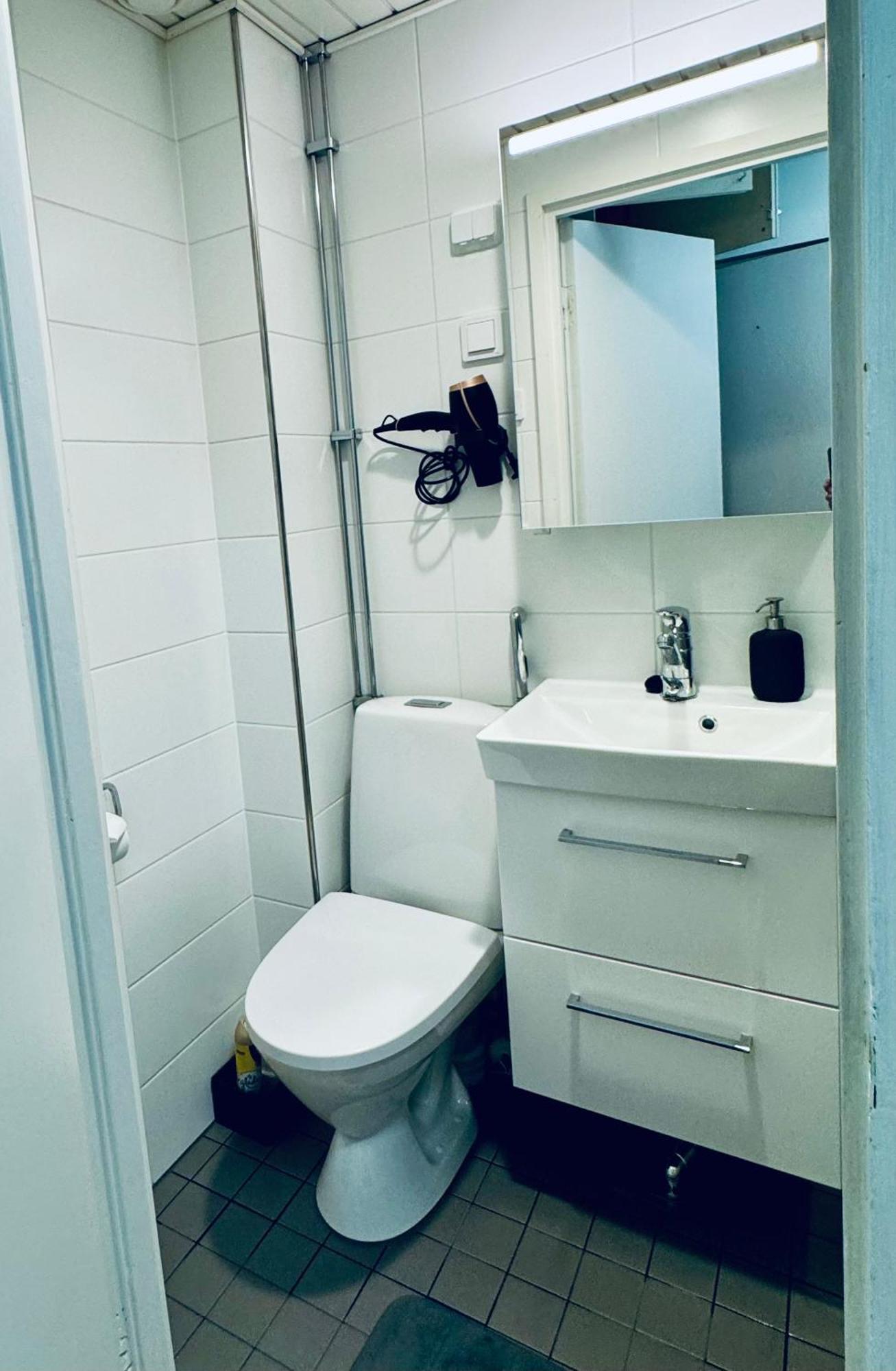 Modern Apartment Urban Tranquil, Great Location And Transport Connections 赫尔辛基 外观 照片